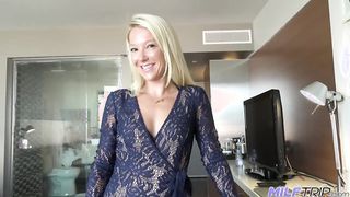 Világos Szőke milf mami rendesen megkúrva