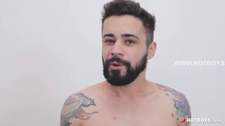 Kolumbiai csávót dugják a hatalmas farkú néger pasik