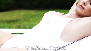 Cory Chase ánusza megdöngetve