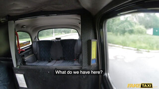 Fake Taxi - Tini picsa jól cidázza a taxist