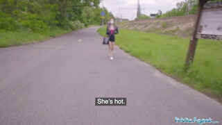 Public Agent - Mia Rose a hatalmas didkós tini hölgyemény