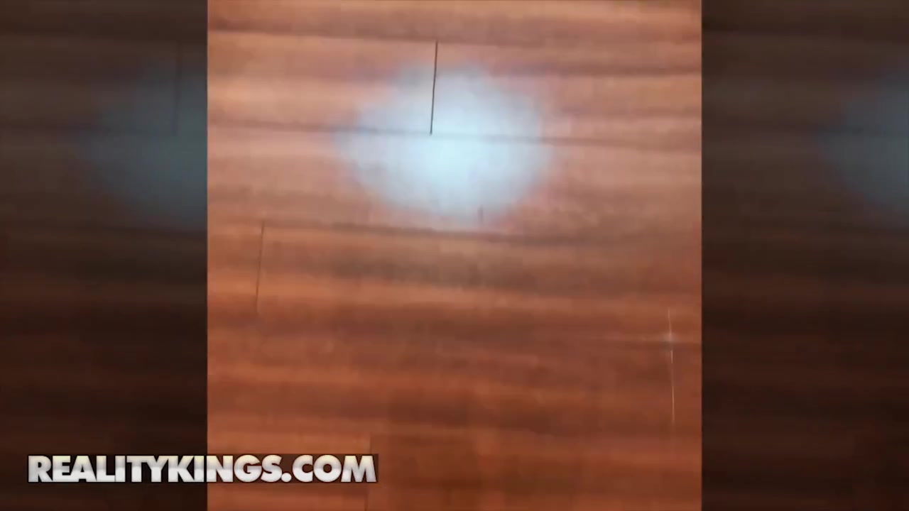 Reality Kings - Joanna Angel dug a gamer pasijával