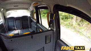 Fake Taxi - Barbie Sins análba kefélve