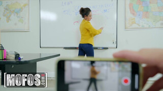 Mofos – Isabella Nice a kurva tanítónéni