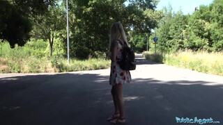 Public Agent - Sophia Grace pénzért bekapja a dákót