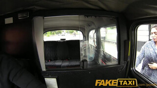 FakeTaxi - hatalmas kannás kisasszony nem akar fizetni
