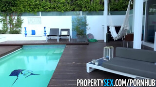 PropertySex - a cukker Elena Koschka mint ingatlanos