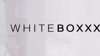 WhiteBoxxx - A szeretője előtt csinálja a nőci