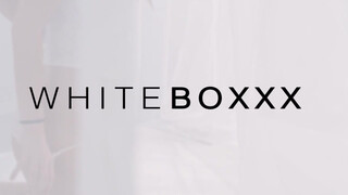 WHITEBOXXX - egyszerűen rám mászott ez a bomba nőci