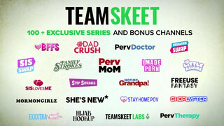 TeamSkeet - Dixie Belle picit dagadt feneke és csöcsei