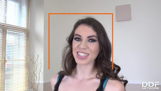 Tiffany Doll két kárót kap a análjába