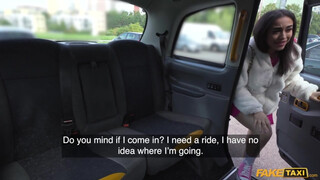 Fake Taxi - Vékony méretes mellű latina hölgyemény
