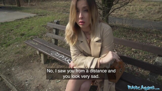 Public Agent - Mia Brown a hatalmas tőgyes milf