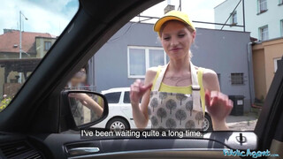 Public Agent - Molly Devon a szexy vékony picsa