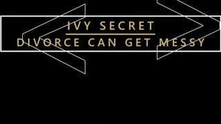 Karups - Ivy Secret a hatalmas kannás bombázó milf