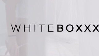 WhiteBoxxx - Jolee Love a szexy méretes keblű német milf
