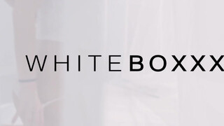 WHITEBOXXX - Tina Kay seggébe betolják