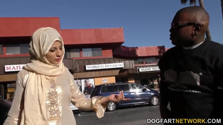 Nadia Ali a dögös arab picsa
