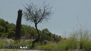 PrivateBlack - Carolina Savage análba rakva a billiárd asztalon