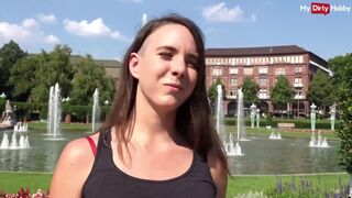 Német turista kisasszony kültéri anális baszása
