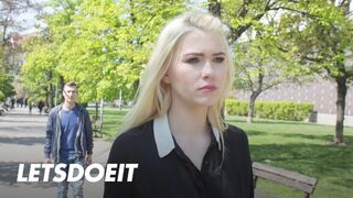 Bombázó lengyel világos szőke Misha Cross cidázza a külföldi vastag fazt külföldön és jól meglovagolja