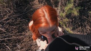 Gyönyörű vörös tini Madi Collins kibelezi a puncáját és alaposan megdugja a hatalmas dákója