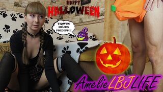 Pici boszorkány megidézi a hatalmas kárót és durván megbasszák, hogy beleélvezzen a puncijába - halloween 2020