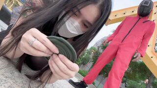 Swag daisybaby alaposan kúrel a squid game felnőtt verziójában